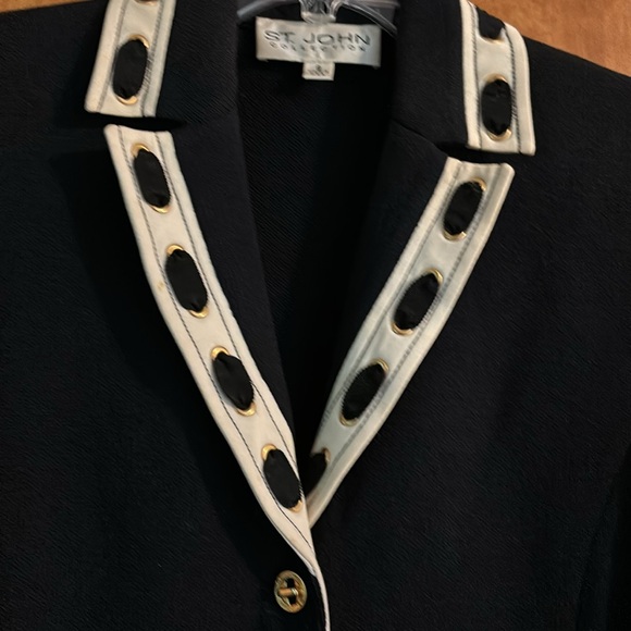 St. John jacket, vintage, size 8 - Picture 4 of 10